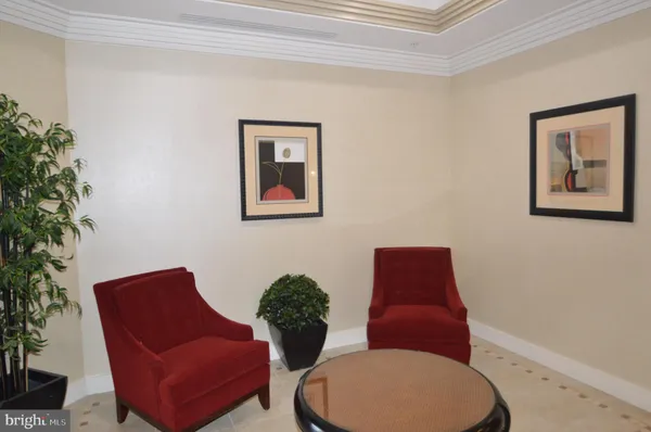 $1,950 | 4490 Market Commons Drive, Unit 412, Fairfax, VA 22033