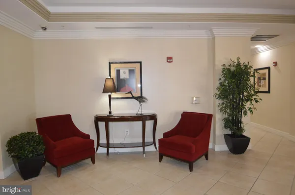 $1,950 | 4490 Market Commons Drive, Unit 412, Fairfax, VA 22033