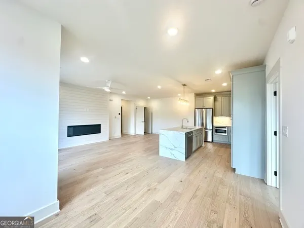$675,000 | 1050 Blair Lane, Unit 201, Peachtree City, GA 30269