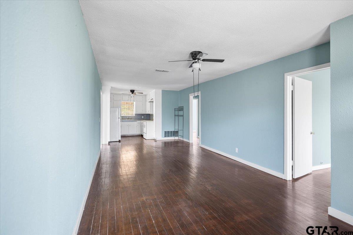 908 Crosby Street Tyler, TX 75701 - Photo 4 of 19