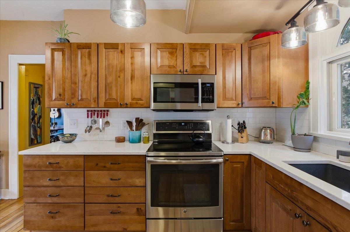 35 Terrace Street Montpelier, VT 05602 - Photo 5 of 47