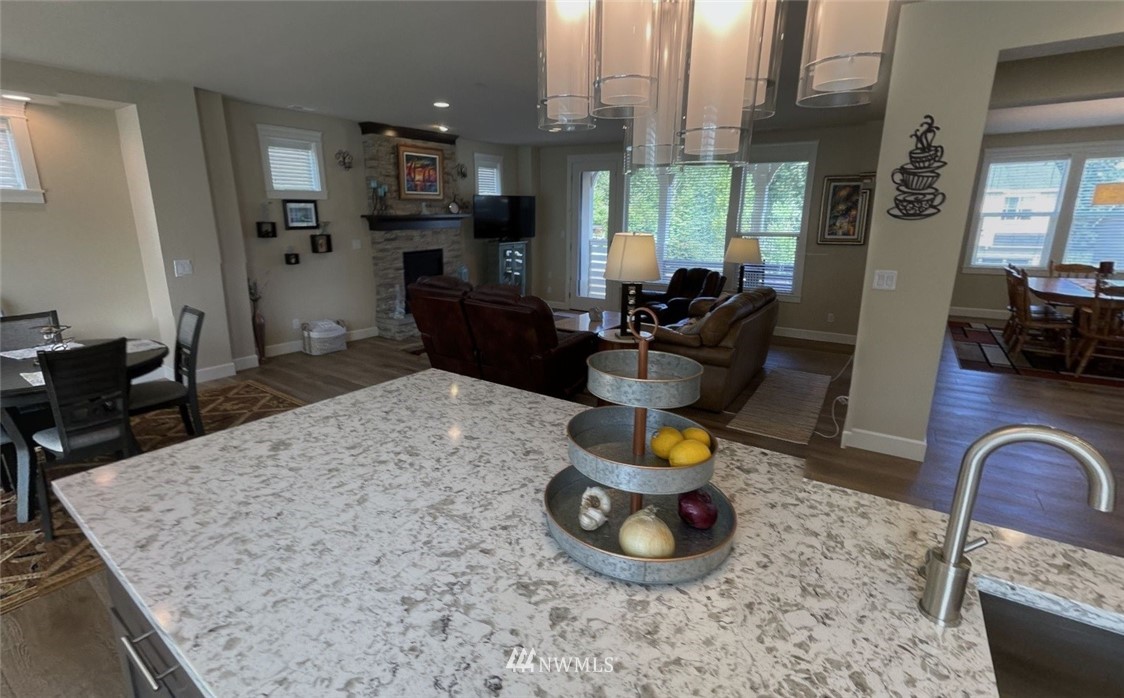 906 231st Street Southeast Bothell, WA 98021 - Photo 5 of 15 a living room with furniture