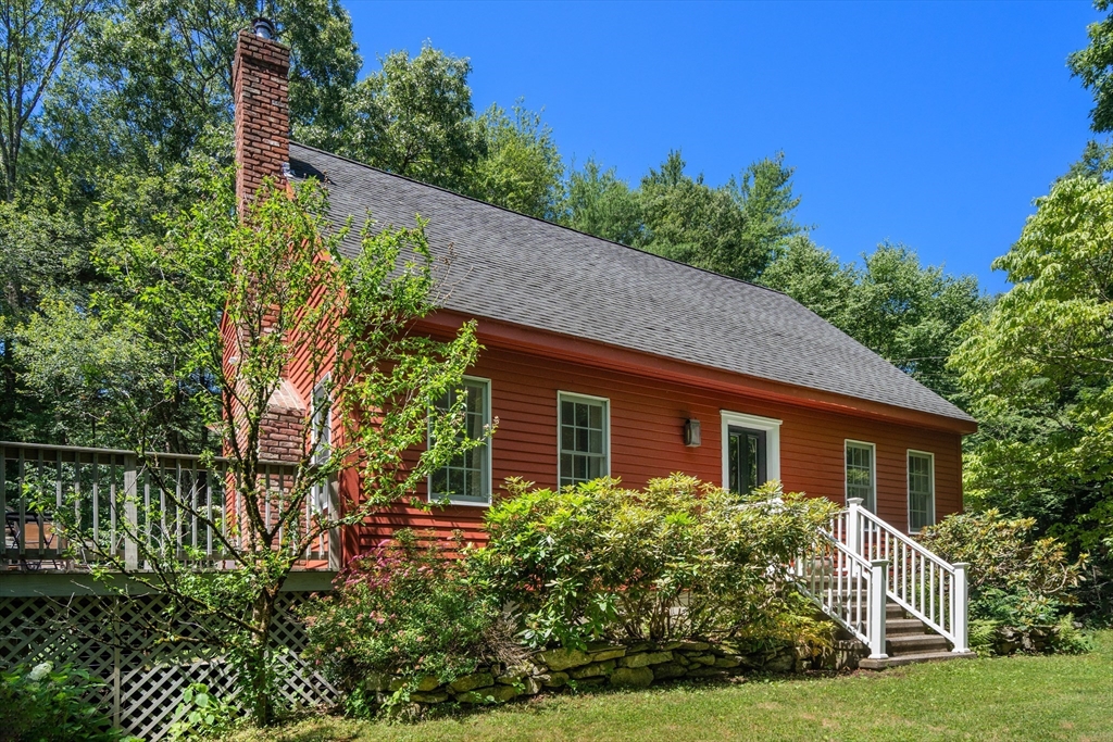 130 Burlingame Road Charlton, MA 01507 - Photo 3 of 34 Gallery Image 3