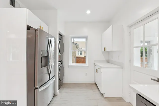 $2,900 | 65 Limekiln Pike, Glenside, PA 19038