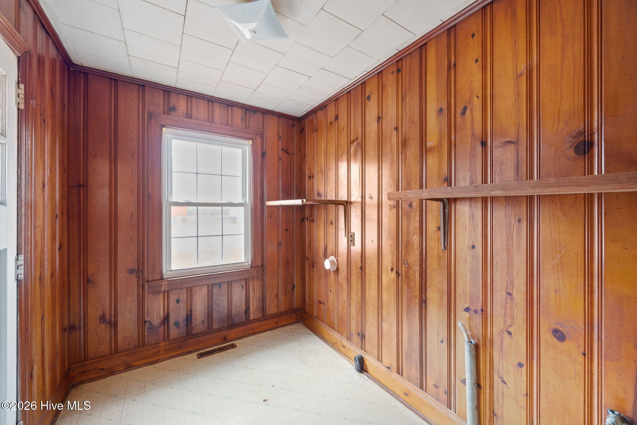 3825 Highway 102 Ayden, NC 28513 - Photo 13 of 42 Laundry Room
