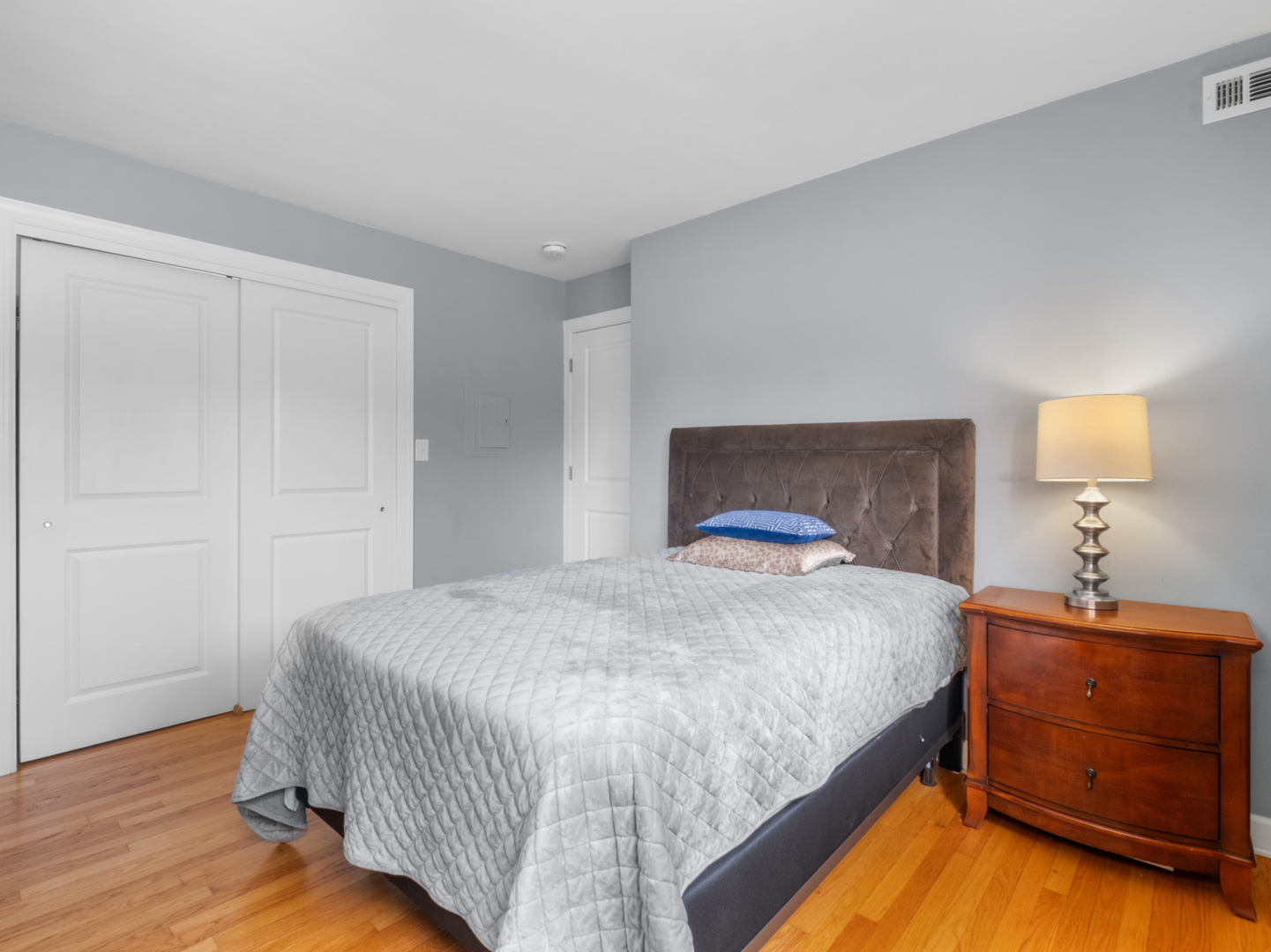 7818 West 26th Street, Unit 1N Riverside, IL 60546 - Photo 12 of 15