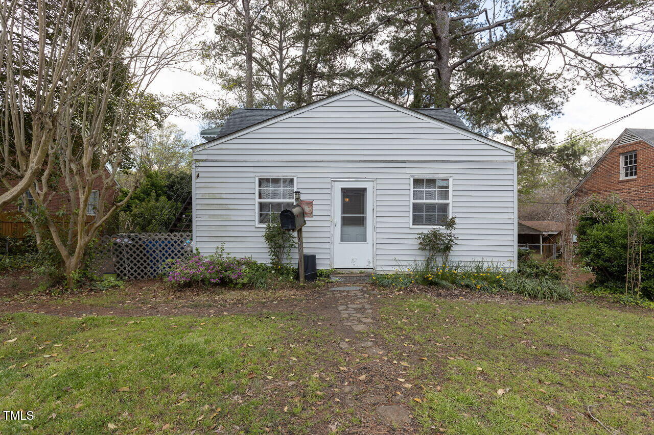 001-1280x960-1203-brookside-drive