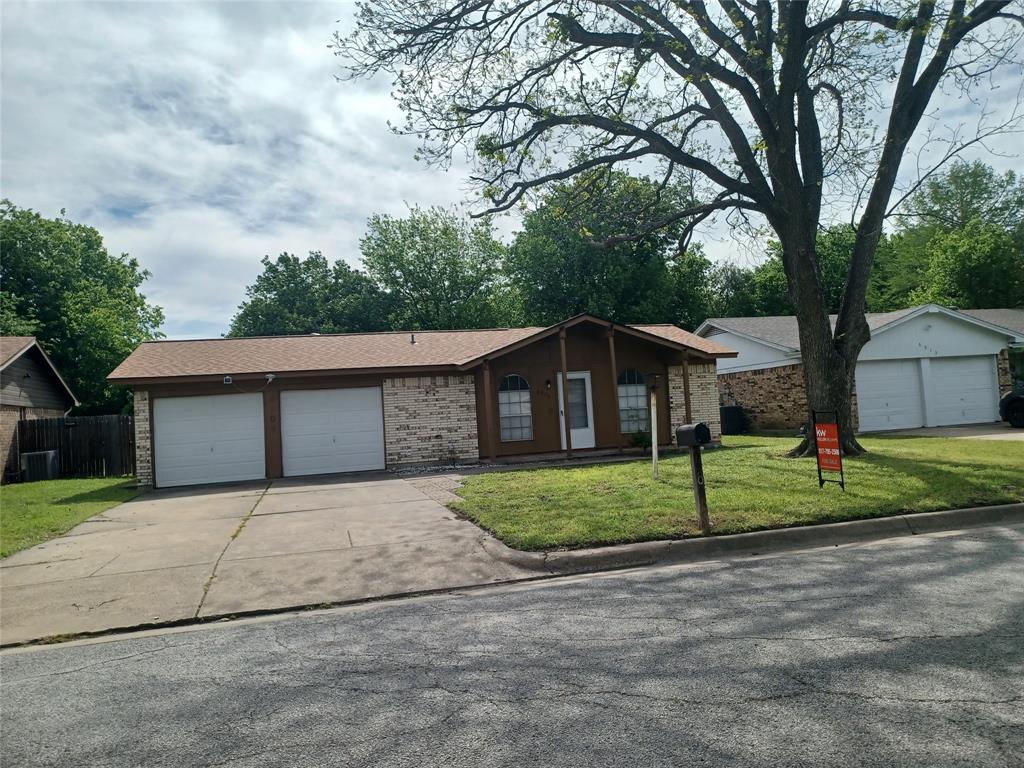 6909 Maryhill Road Forest Hill, TX 76140 - Photo 1 of 27