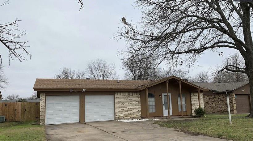 6909 Maryhill Road Forest Hill, TX 76140 - Photo 2 of 27