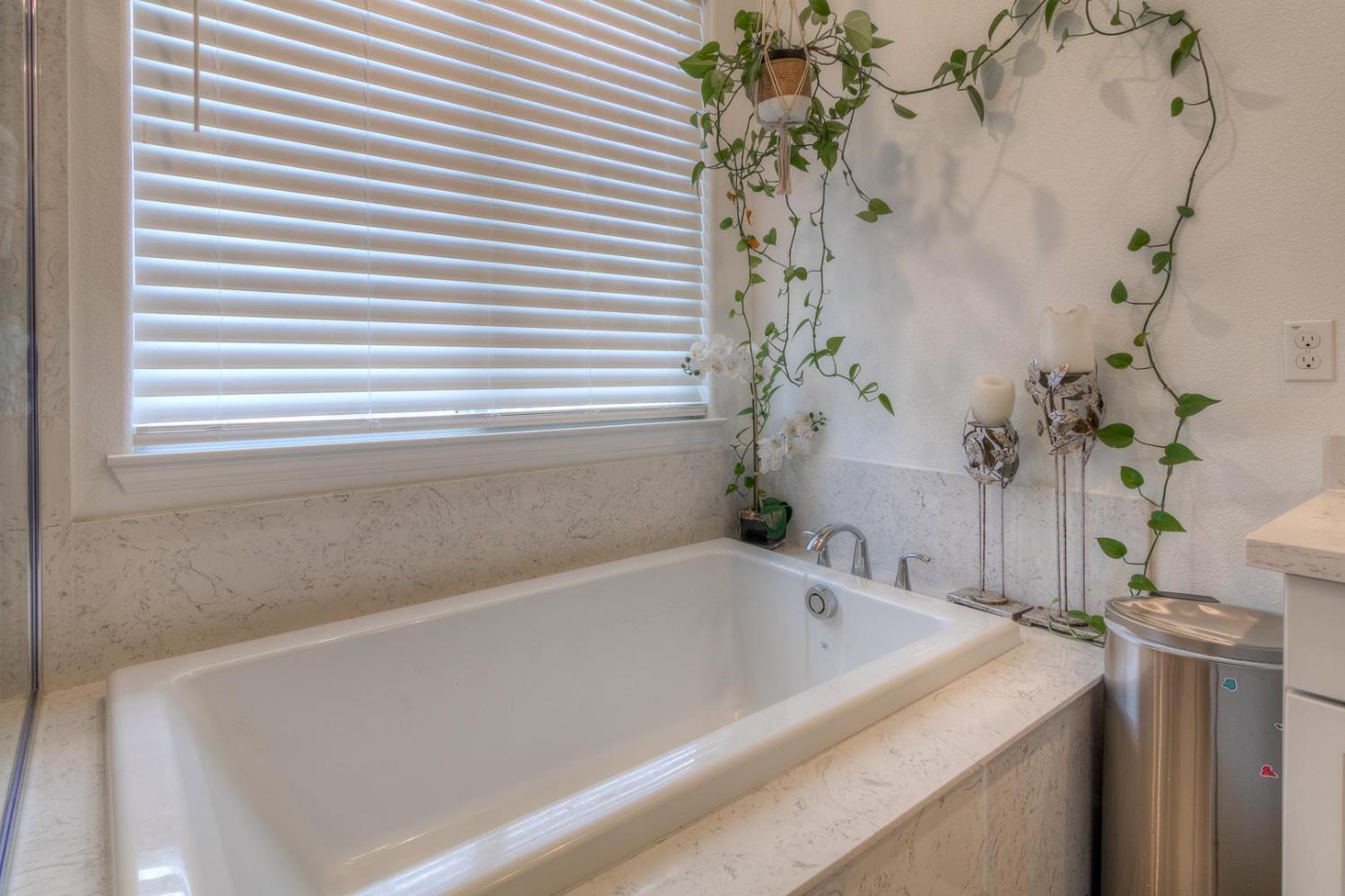 2116 Abbeyhill Road Lincoln, CA 95648 - Photo 34 of 46 a bathroom with a bathtub and shower