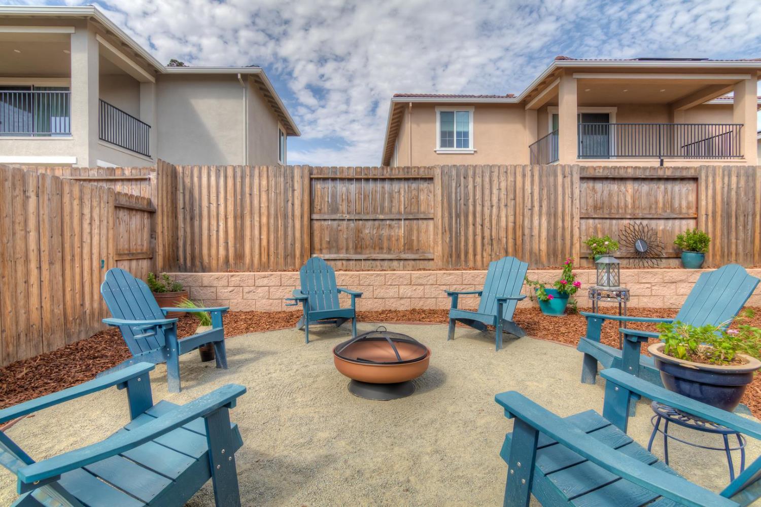 2116 Abbeyhill Road Lincoln, CA 95648 - Photo 41 of 46 an outdoor space with patio furniture