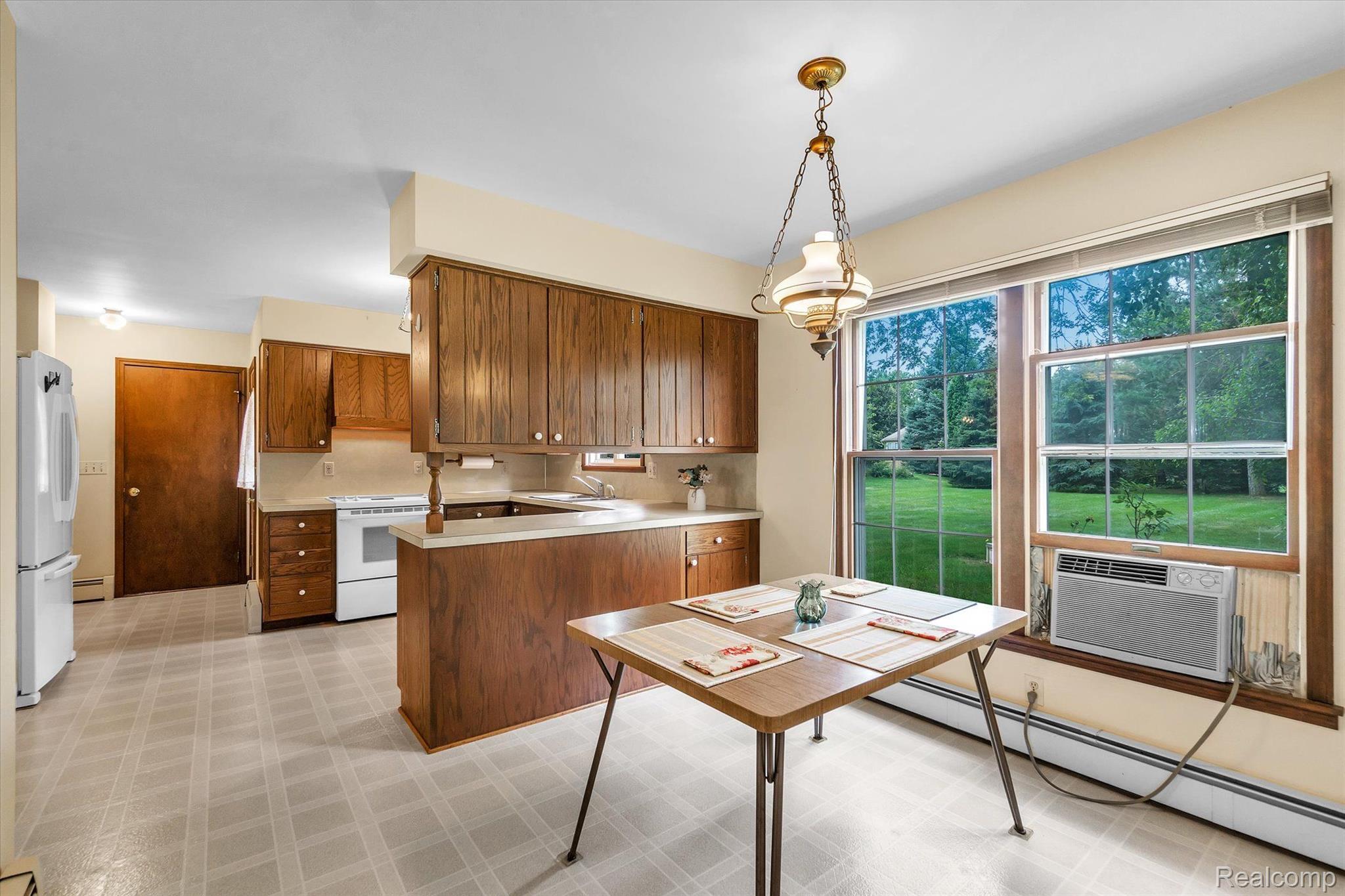 16216 Whitaker Road Linden, MI 48451 - Photo 14 of 32 Gallery Image 14