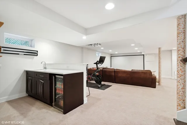 $6,000 | 6324 North Keeler Avenue, Chicago, IL 60646