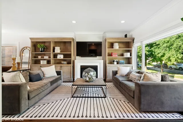 $6,000 | 6324 North Keeler Avenue, Chicago, IL 60646