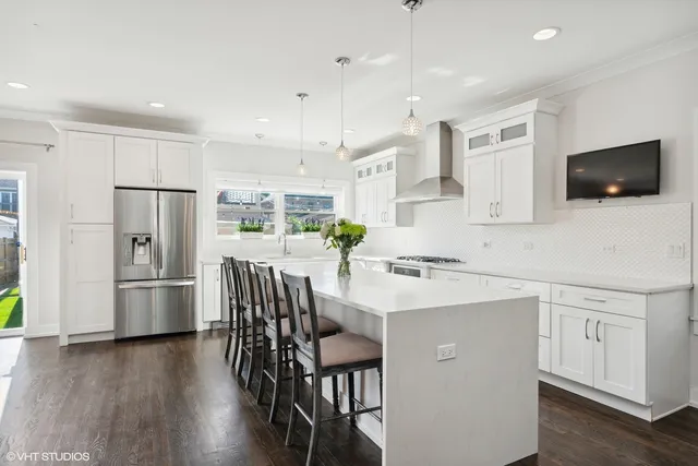 $6,000 | 6324 North Keeler Avenue, Chicago, IL 60646