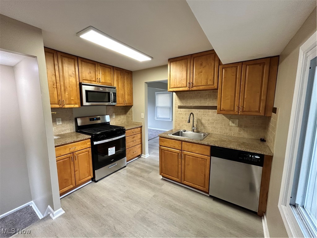 4514 Lilac Road Cleveland, OH 44121 - Photo 6 of 17