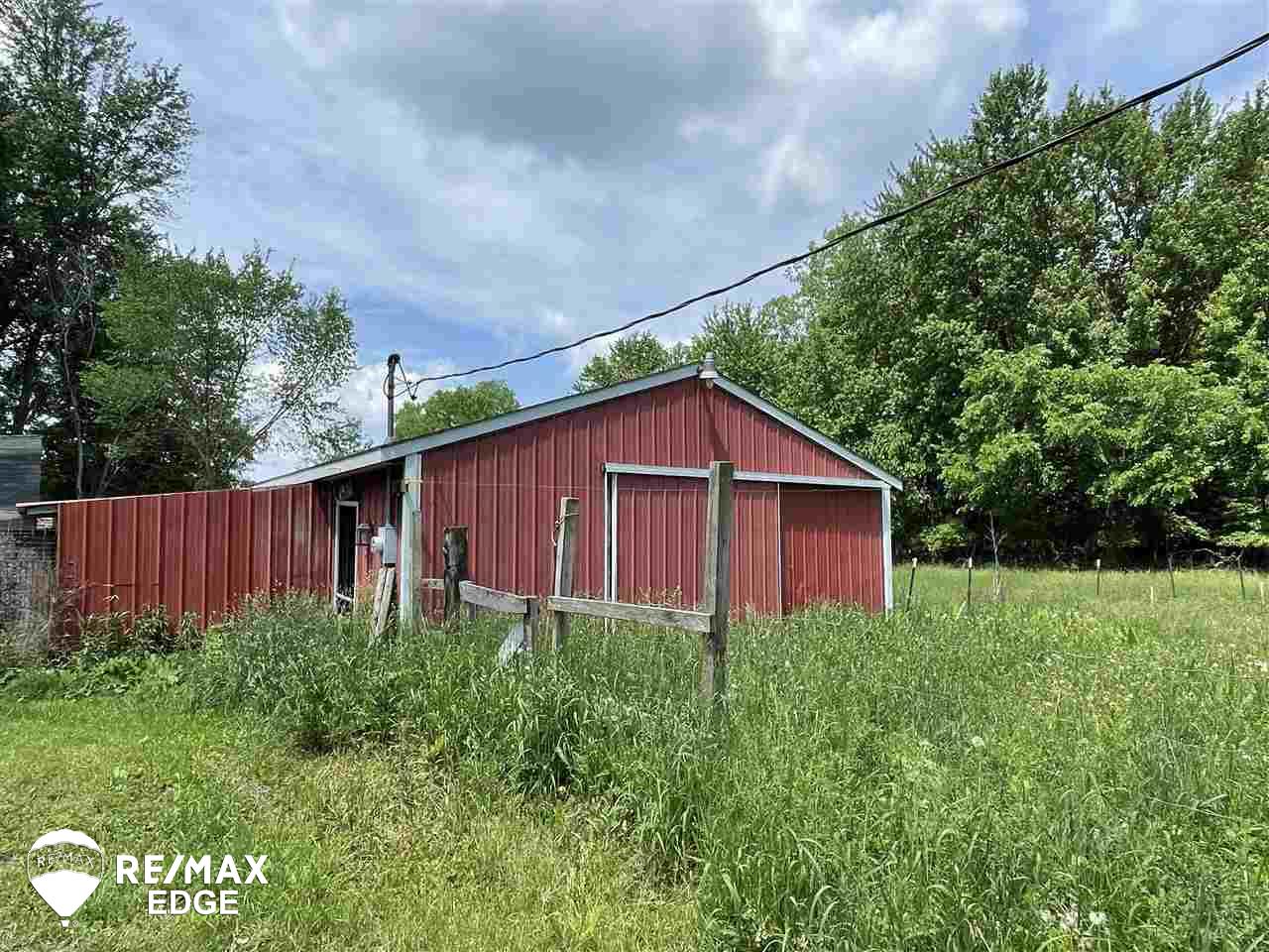 4319 Catlin Road Columbiaville, MI 48421 - Photo 3 of 46 50076350-2.JPG