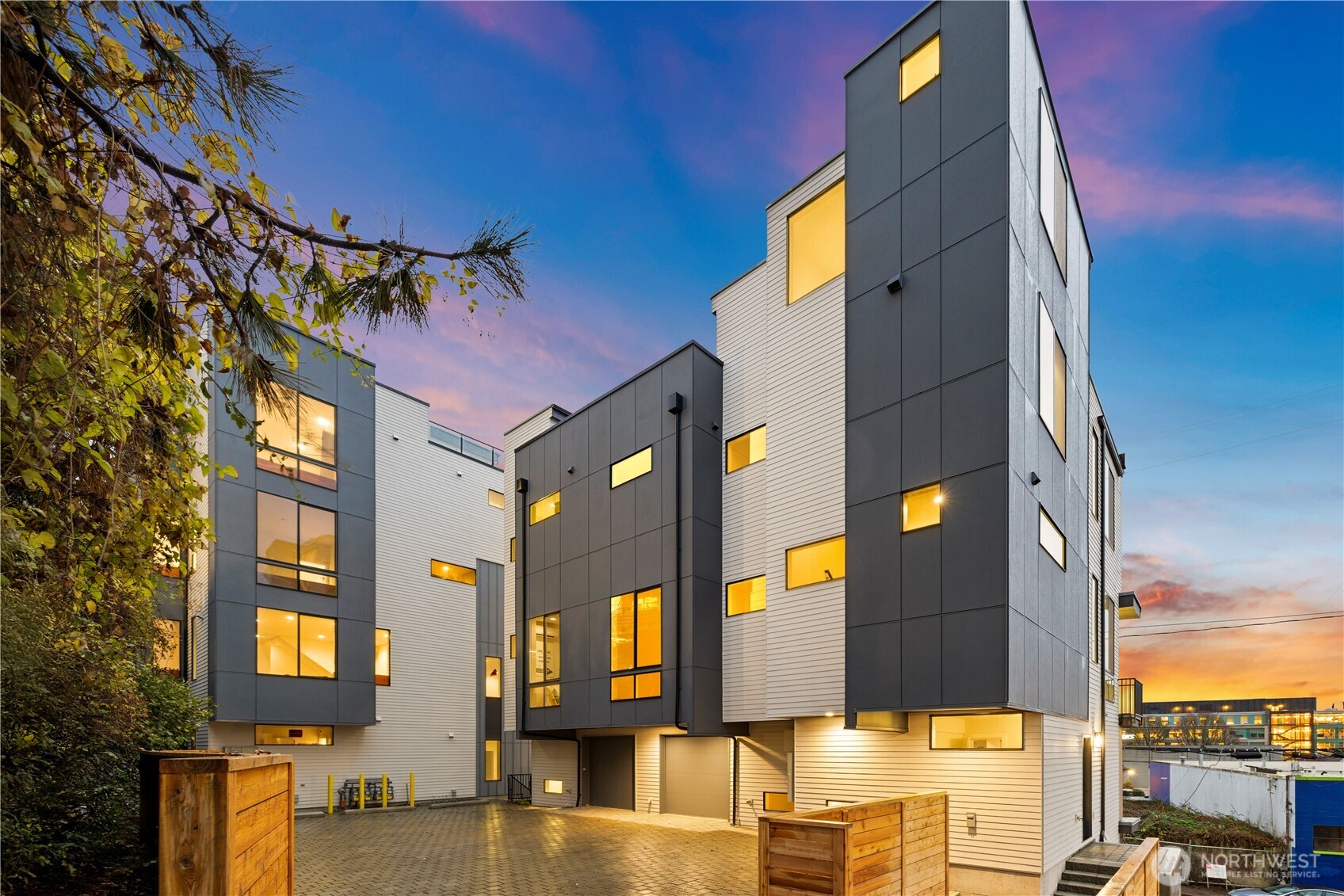 3425 Albion Place North Seattle, WA 98103 - Photo 25 of 26