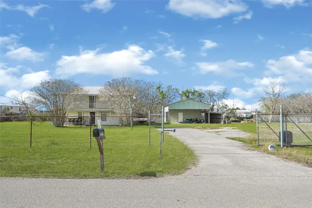 $610,000 | 610 12th Street, San Leon, TX 77539