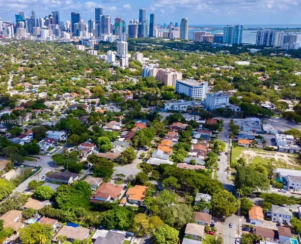 $4,150 | 2121 Southwest 13th Avenue, Miami, FL 33145