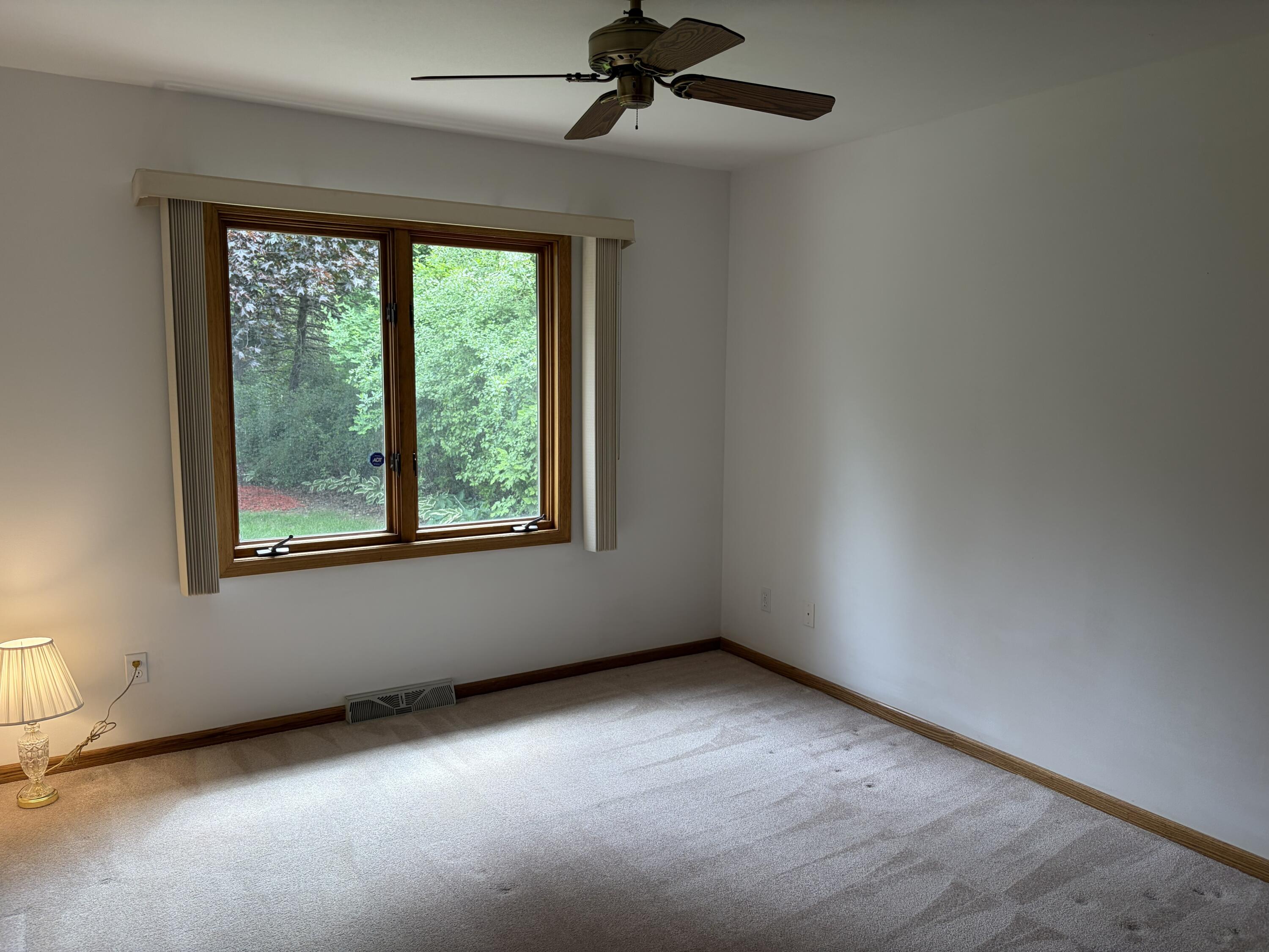 8232 Cooper Road Pleasant Prairie, WI 53142 - Photo 20 of 35 IMG_0517