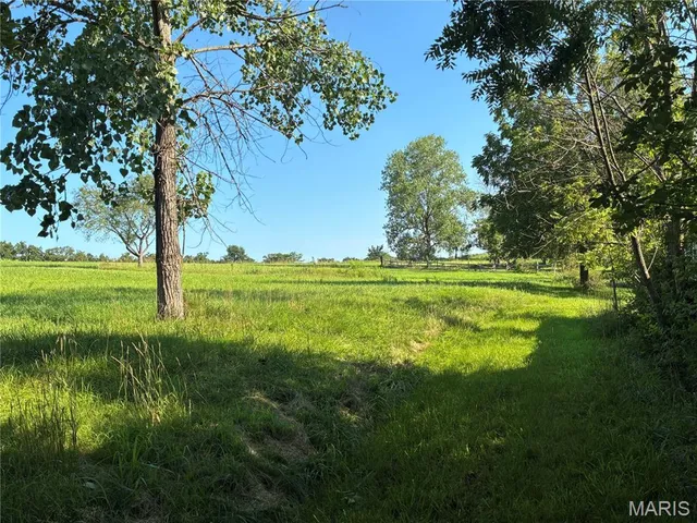 $600,000 | 14144 Hwy East, Curryville, MO 63339