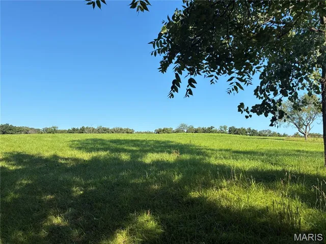 $600,000 | 14144 Hwy East, Curryville, MO 63339