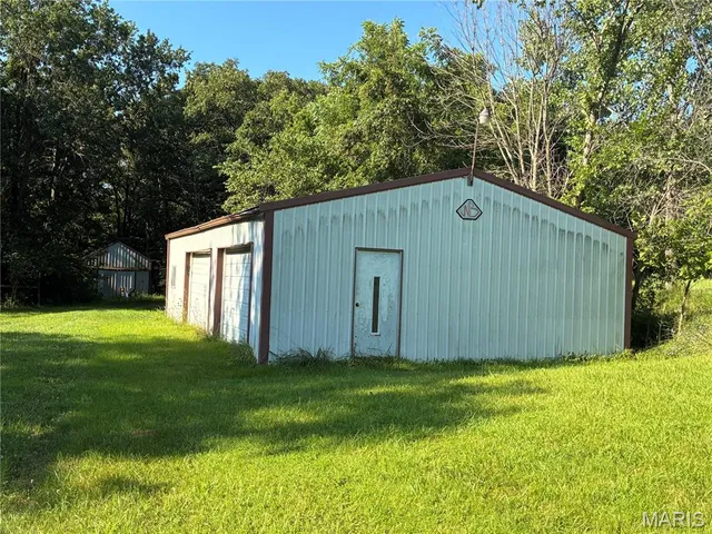 $600,000 | 14144 Hwy East, Curryville, MO 63339