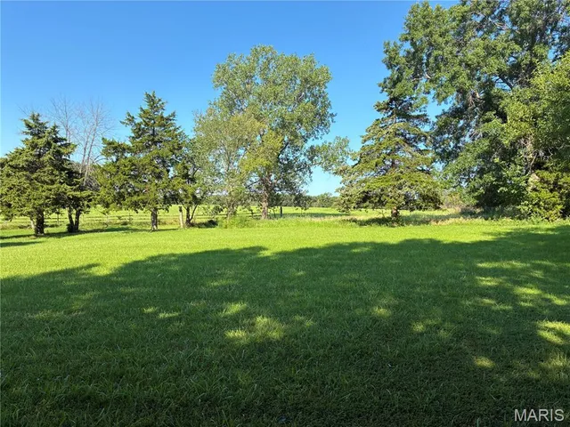 $600,000 | 14144 Hwy East, Curryville, MO 63339