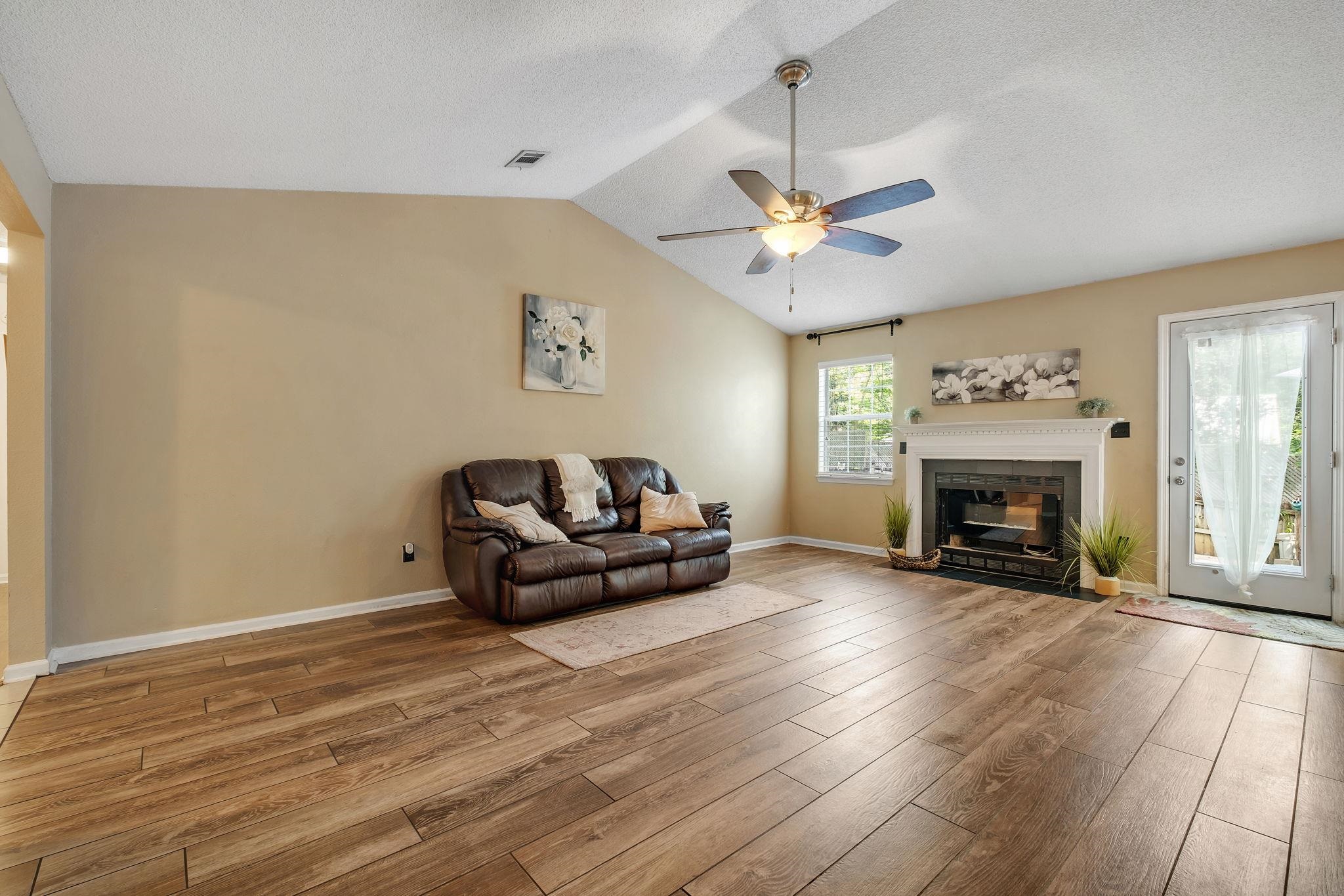 8381 Hunters Ridge Trail Tallahassee, FL 32312 - Photo 8 of 27