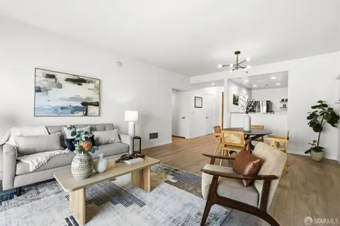 $899,000 | 1 Mandalay Place, Unit 910, South San Francisco, CA 94080