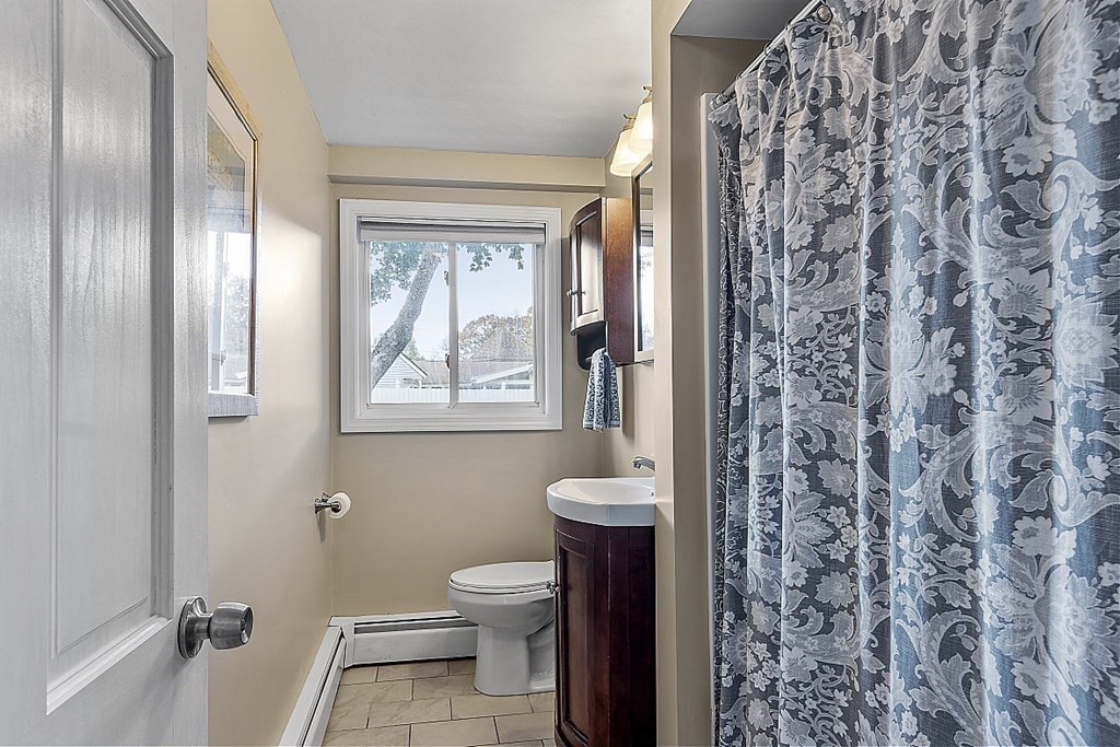 28 Amherst Road Beverly, MA 01915 - Photo 13 of 25 Gallery Image 13