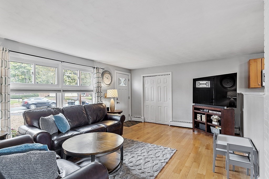 28 Amherst Road Beverly, MA 01915 - Photo 5 of 25 Gallery Image 5