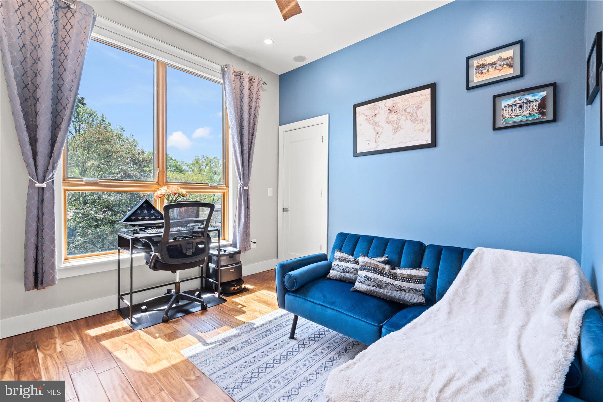 1337 K Street Southeast, Unit PH2 Washington, DC 20003 - Photo 17 of 22 Bright and inviting home office space.