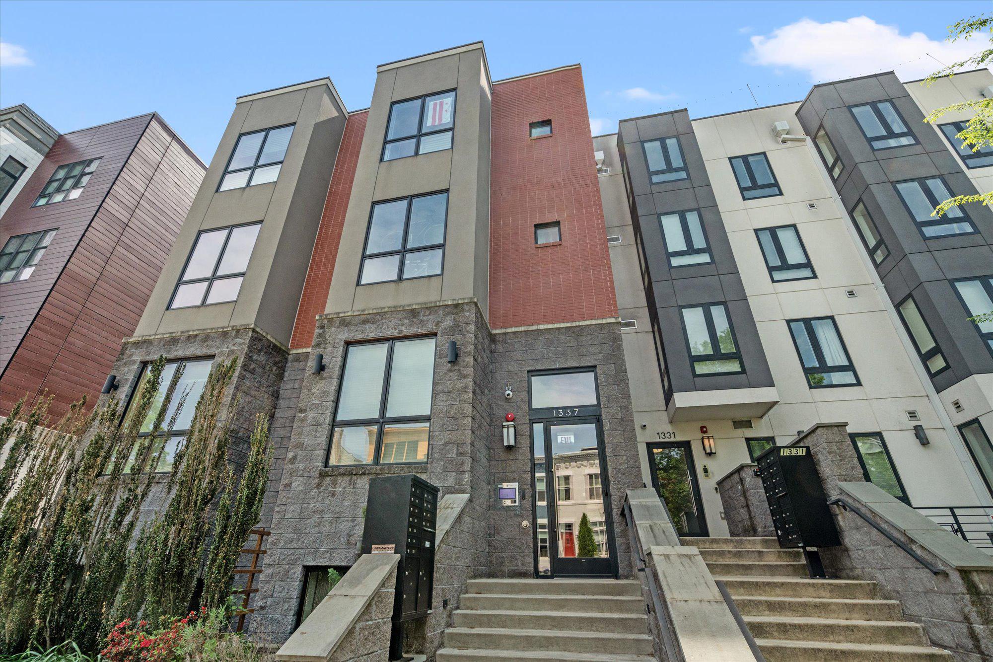 1337 K Street Southeast, Unit PH2 Washington, DC 20003 - Photo 19 of 22 Modern urban condo.