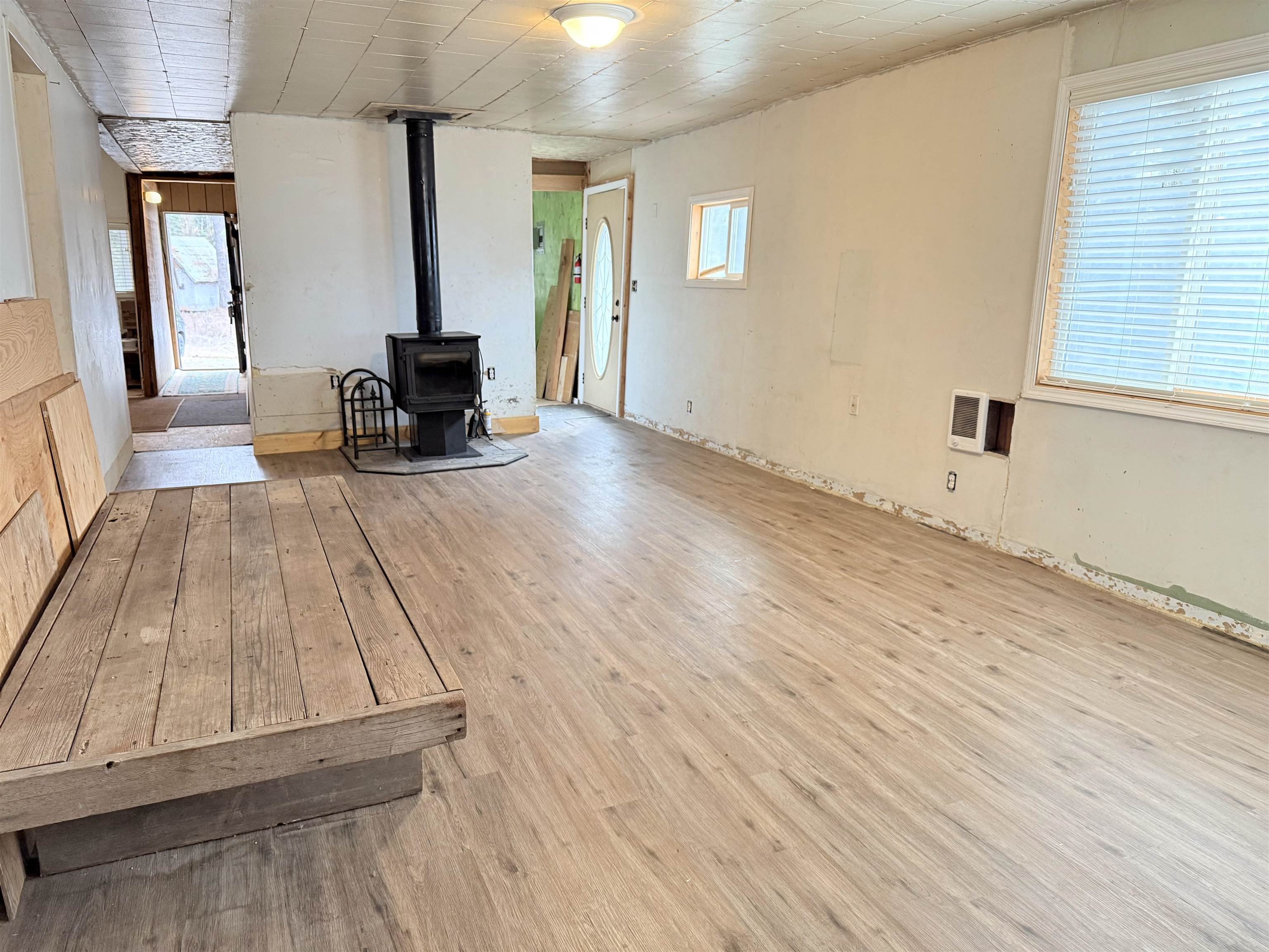 620 North Main Street Springdale, WA 99173 - Photo 4 of 41 Gallery Image 4