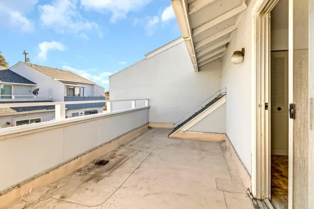 $550,000 | 967 Hilby Avenue, Unit C, Seaside, CA 93955