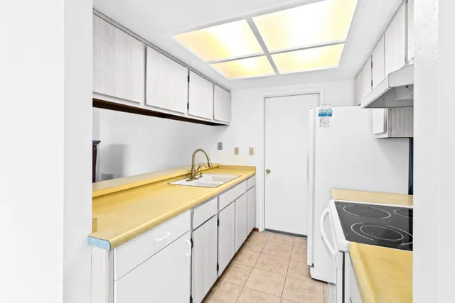 $550,000 | 967 Hilby Avenue, Unit C, Seaside, CA 93955