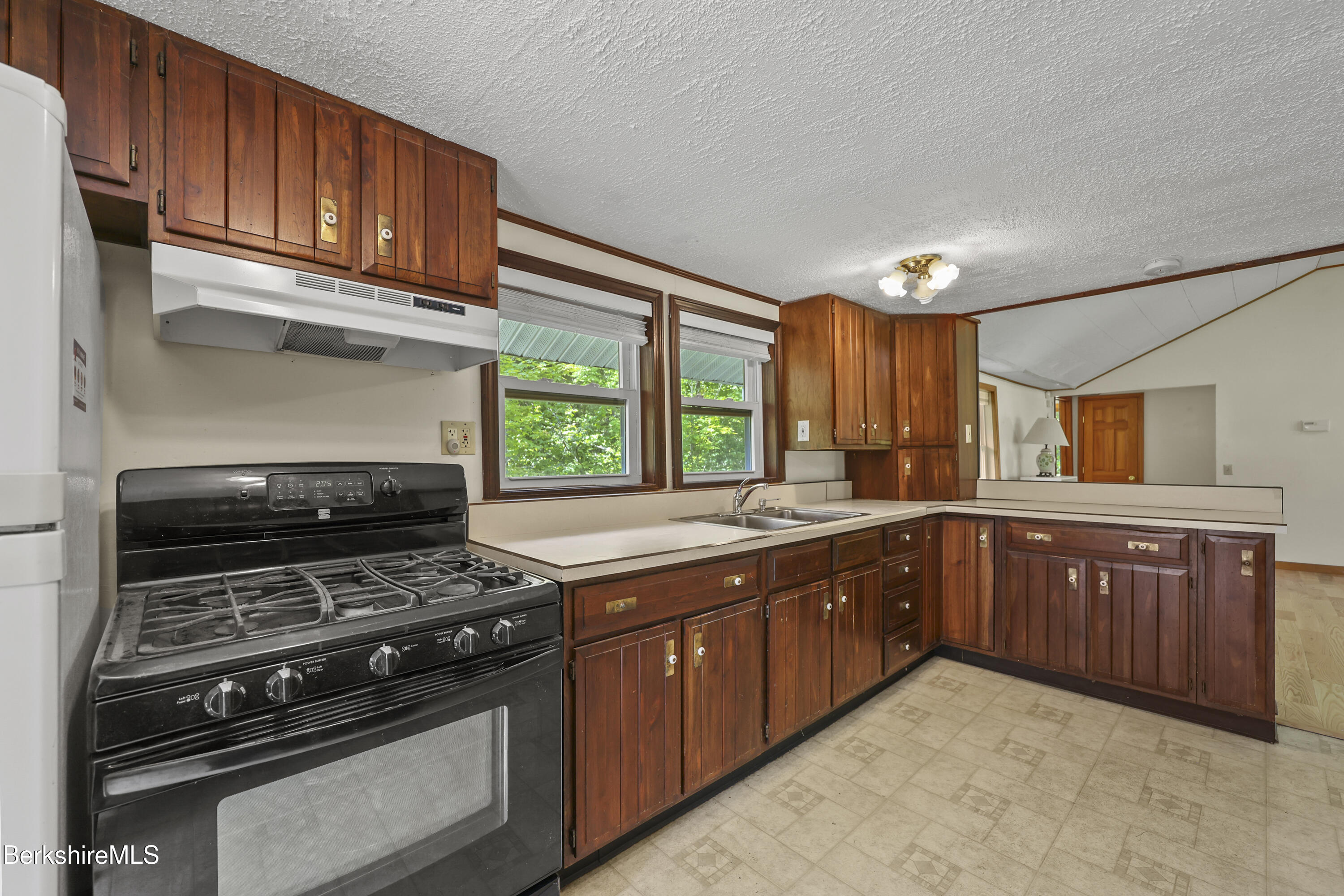 30 Jackson Road Savoy, MA 01256 - Photo 9 of 42 Kitchen