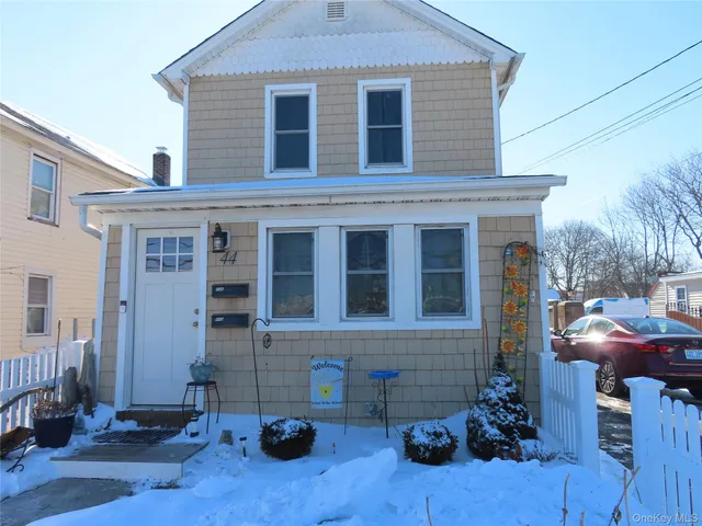 a view of a house with patio