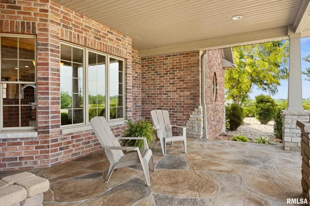 $995,000 | 2988 North 400 East Road, McLean, IL 61754