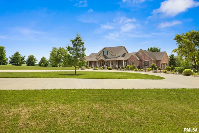 $995,000 | 2988 North 400 East Road, McLean, IL 61754