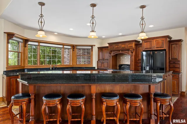 $995,000 | 2988 North 400 East Road, McLean, IL 61754