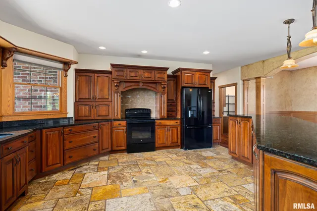 $995,000 | 2988 North 400 East Road, McLean, IL 61754