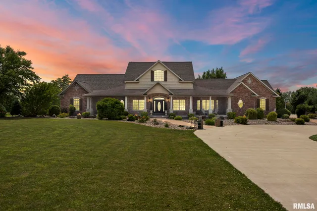 $995,000 | 2988 North 400 East Road, McLean, IL 61754