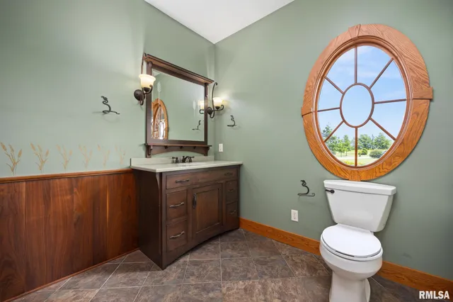 $995,000 | 2988 North 400 East Road, McLean, IL 61754