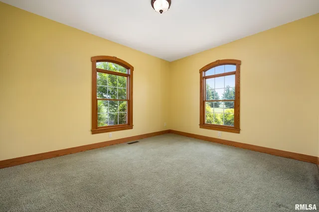 $995,000 | 2988 North 400 East Road, McLean, IL 61754