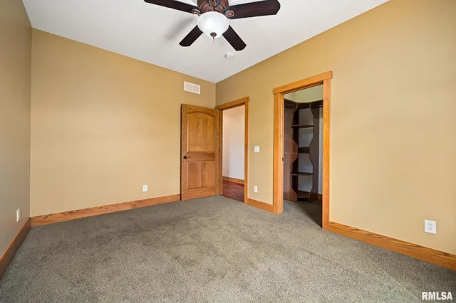 $995,000 | 2988 North 400 East Road, McLean, IL 61754