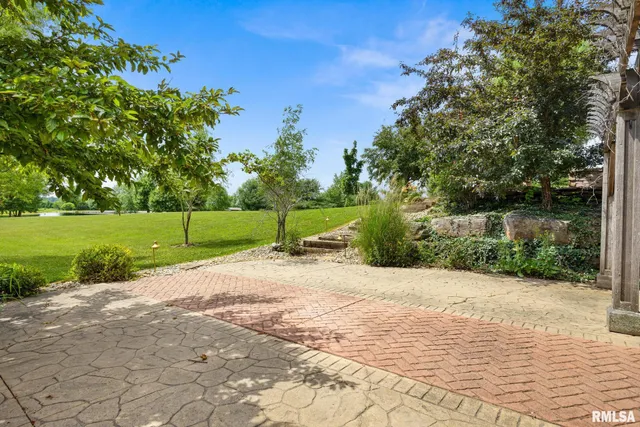 $995,000 | 2988 North 400 East Road, McLean, IL 61754