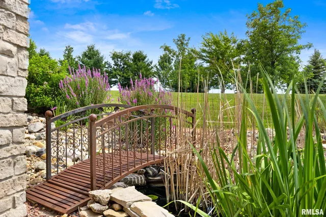 $995,000 | 2988 North 400 East Road, McLean, IL 61754